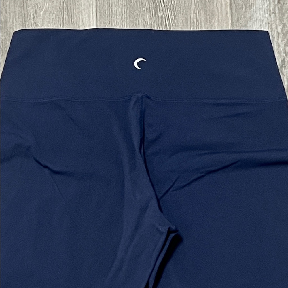 Zyia Active woman’s ankle  Leggings/ navy blue / size 6-8